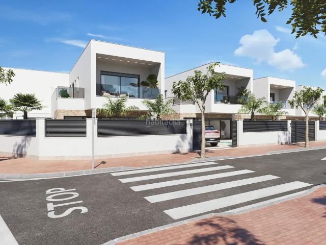 Casa en venta en San Pedro del Pinatar, San Pedro del Pinatar. Villas modernas de nueva construcción en San Pedro del Pinatar con piscina privadaDiseño Elegante y Calidad PremiumBienvenido a la. Casas.