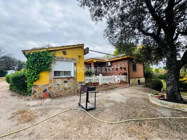 Casa en Venta en San Román de los Montes