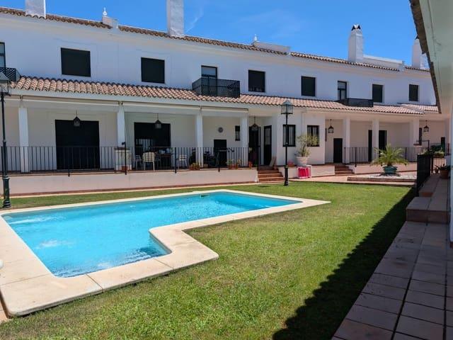 Casa en venta en Sanlúcar la Mayor, Sevilla