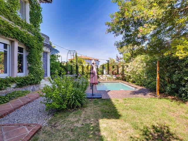 Casa en venta en Sant Cugat del Vallès, Arxiu. Villa Modernista exclusiva con Torreón Histórico, Piscina y Vistas en Sant Cugat del Vallés, zona Arxiu Nacional. Casas Sant Cugat del.