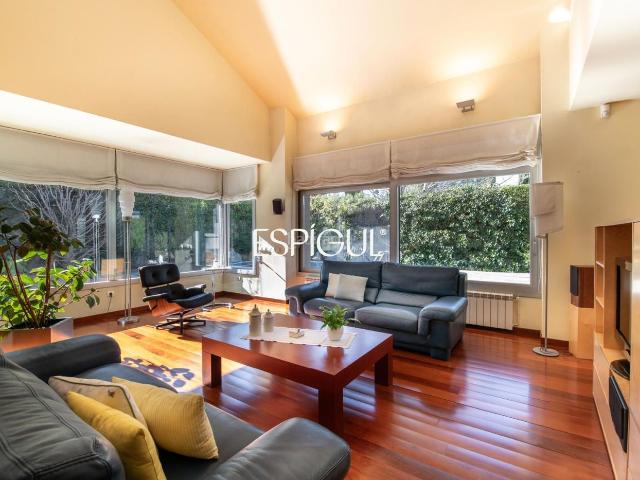 Casa en venta en Sant Cugat del Vallès, Arxiu. Excepcional chalet en venta en Arxiu, Sant Cugat del Vallés. Casas Sant Cugat del.
