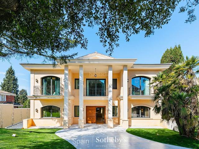Casa en venta en Sant Cugat del Vallès, Eixample. Villa de obra nueva en el Golf de Sant Cugat. Casas Sant Cugat del.
