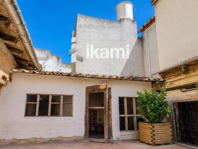 Casa en venta en Sant Cugat Sesgarrigues. Casa con potencial en Sant Cugat de Sesgarrigues. Casas Sant Cugat.