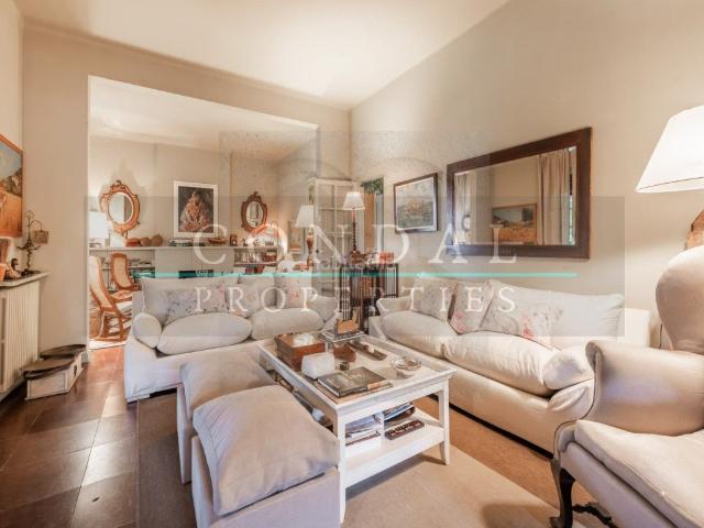 Casa en venta en Sant Andreu de Llavaneres, Canafort El Puntó. Exclusiva propiedad de estilo colonial en Sant Andreu de Llavaneres. Casas Sant Andreu de.