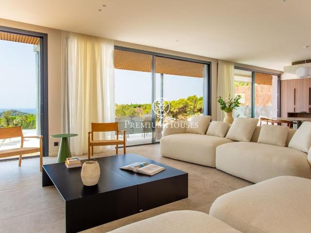 Casa en venta en Sant Andreu de Llavaneres, Centre. Exclusivas casas de obra nueva con vistas frontales al mar. Casas Sant Andreu de.