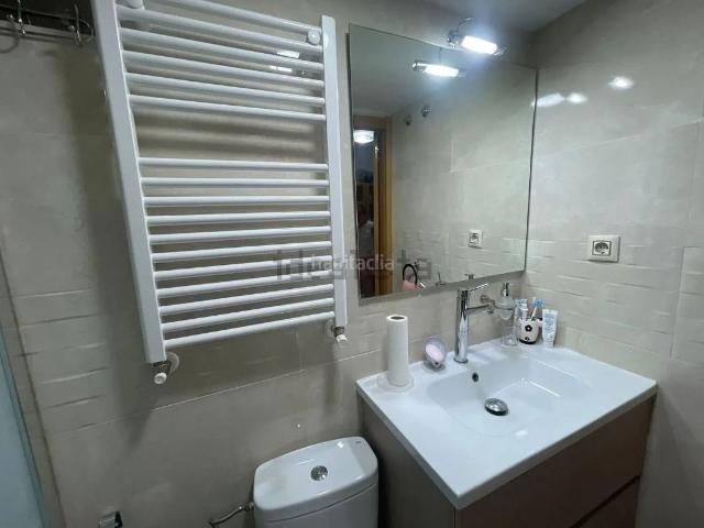 Casa en venta en Sant Boi de Llobregat, Centre. URBAN GRUP presenta esta fantástica vivienda unifamiliar en pleno centro de Sant Boi, junto al casco antiguo. Dispone de 4 habitac. Casas Sant Boi de.