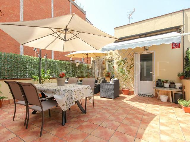 Casa en venta en Sant Boi de Llobregat, Marianao. ESQUINA DE ENSUEÑO. Casas Sant Boi de.