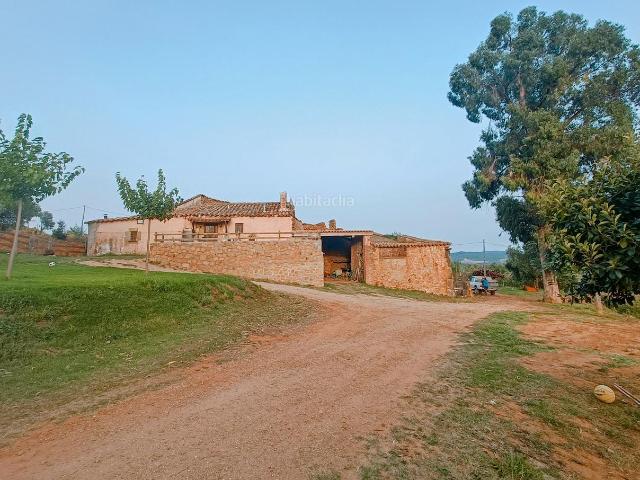 Casa en venta en Sant Gregori. Maravillosa finca a 15 minutos de Girona!. Casas Sant.