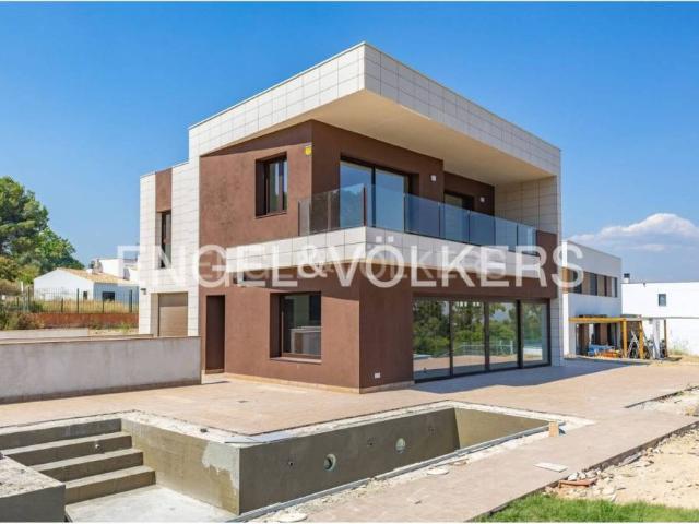 Casa en Venta en Sant Esteve Sesrovires
