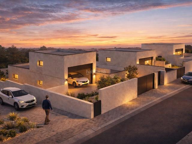 Casa en venta en Sant Esteve Sesrovires. Diseña tu hogar a medida en parcela plana con vistas. Casas Sant Esteve.