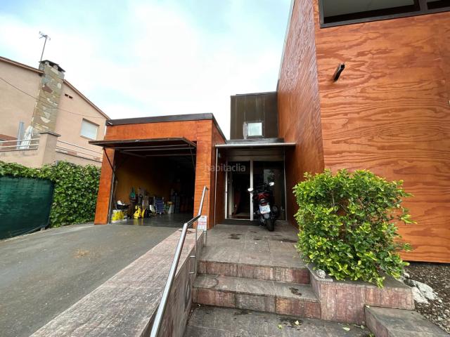 Casa en venta en Sant Esteve Sesrovires. HERMOSA CASA EN MARTORELL. Casas Sant Esteve.