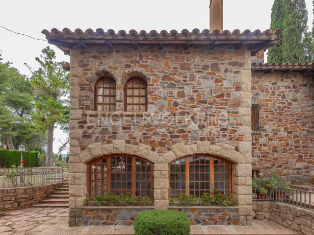 Casa en venta en Sant Feliu de Codines. CASA RÚSTICA EN SANT FELIU DE CODINES. Casas Sant Feliu de.