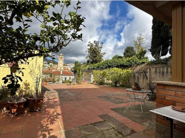Casa en venta en Sant Feliu de Codines. Oportunidad única propiedad con 2 viviendas y potencial para 12 en Sant Feliu de Codines. Casas Sant Feliu de.