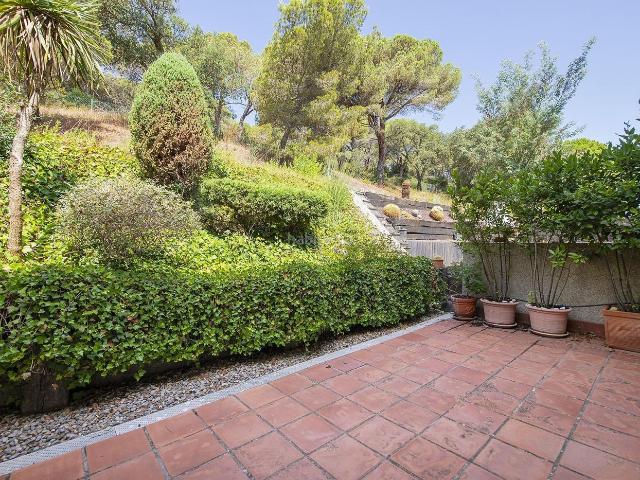 Casa en venta en Sant Feliu de Guíxols, Sant Pol Costa Brava. CASA ADOSADA CON PISCINA COMUNITARIA Y AMPLIAS ZONAS VERDES. Casas Sant Feliu de.