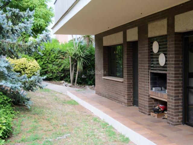 Casa en venta en Sant Fruitós de Bages. Casa a 4 vientos en Pineda de Bages parcela esquinera de 795 m con jardín. Casas Sant Fruitós de.