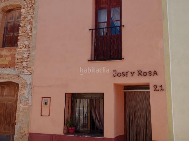 Casa en venta en Sant Joan de Moró. Buen estado lista para entrar a vivir. Casas Sant Joan de.