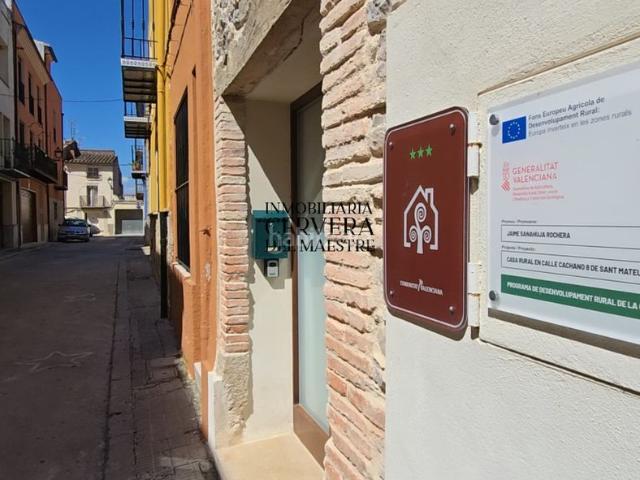 Casa en venta en Sant Mateu. Encantadora casa rural con Licencia Turistica en el hermoso pueblo de Sant Mateu. Casas Sant.