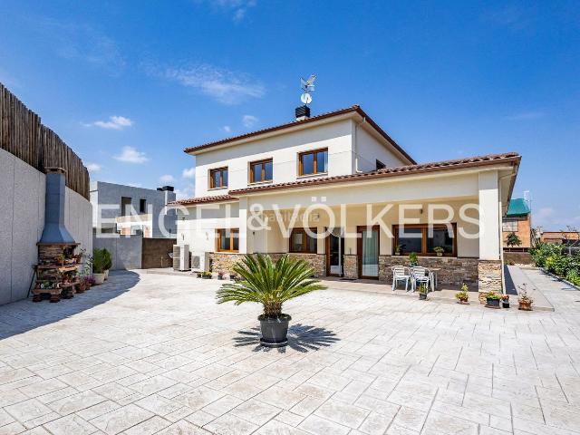 Casa en venta en Sant Sadurní d´Anoia. El hogar que lo tiene todo amplitud, diseño y eficiencia en Sant Sadurní dAnoia. Casas Sant Sadurní.
