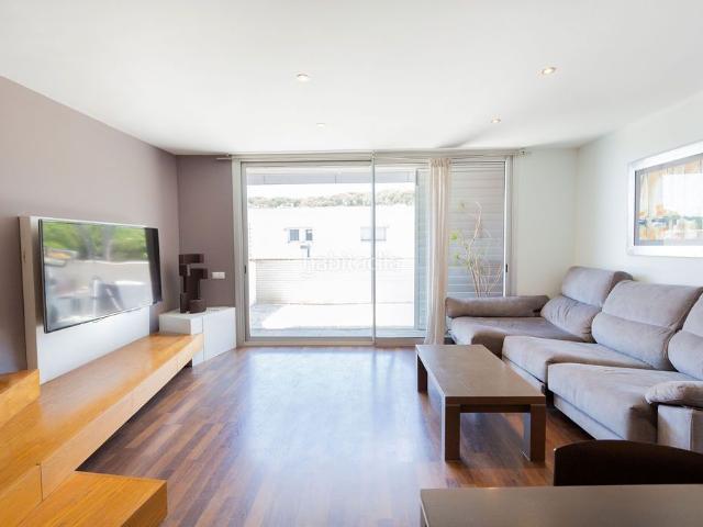 Casa en venta en Sant Pol de Mar, Urbanitzacions. Casa con vistas al mar y piscina en Sant Pol de Mar. Casas Sant Pol de.