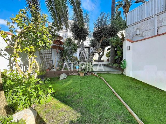 Casa en venta en Sant Pere de Ribes, Vallpineda Rocamar. Vivienda adosada en venta totalmente reformado en Rocamar Sitges. Casas Sant Pere de.