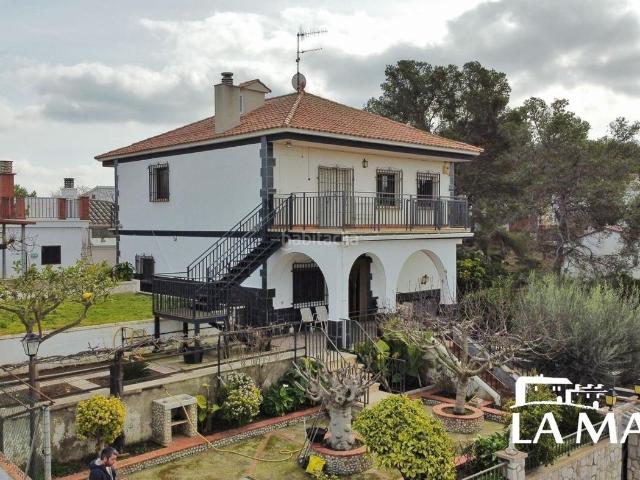Casa en venta en Sant Pere de Ribes, Can Lloses Can Marcer. Chalet con piscina y vistas. Casas Sant Pere de.