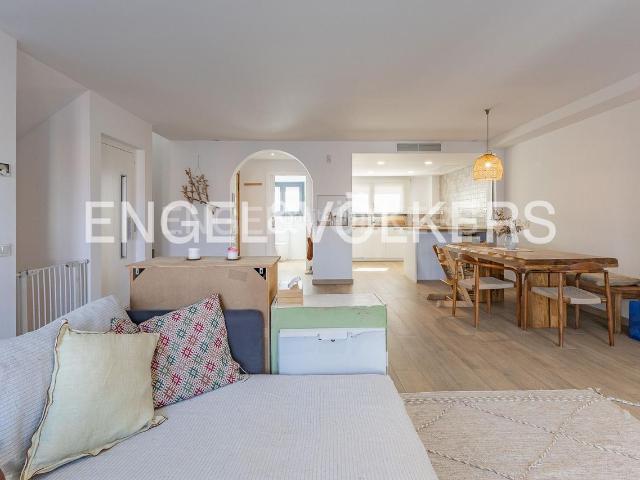 Casa en venta en Sant Quirze del Vallès, Centre. Fantastica casa lista para difrutar en el centro. Casas Sant Quirze del.