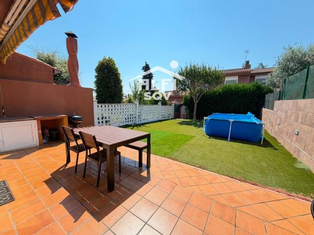 Casa en venta en Sant Quirze del Vallès, Sant Quirze Parc Vallsuau Castellet. CASA PARA ENTRAR A VIVIR MUY LUMINOSA Y CON JARDIN. Casas Sant Quirze del.