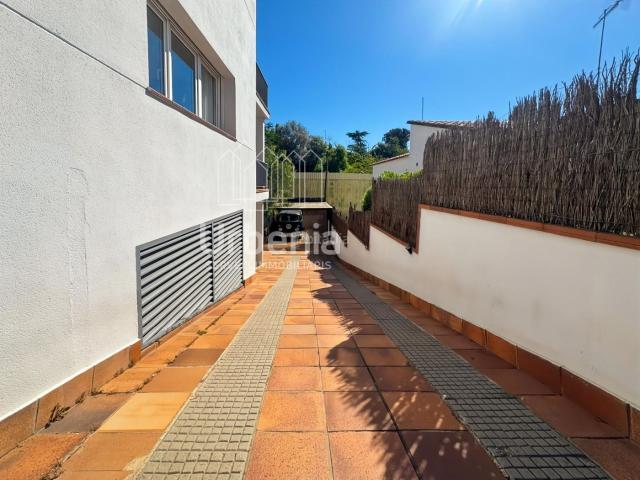 Casa en venta en Sant Vicenç de Montalt, Sant Vicenç Centre. GRAN OPORTUNIDAD! CASA A LA VENTA EN EL CENTRO DE SANT VICENÇ DE MONTALT!. Casas Sant Vicenç de.