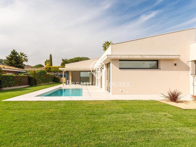 Casa en venta en Sant Vicenç de Montalt, Supermaresme. Exclusiva casa en venta de una sola planta en Supermaresme Golf. Casas Sant Vicenç de.