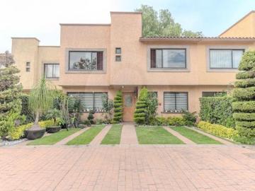 Casa en venta en Santa María Tepepan