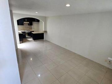 Casa en Venta en santa Ana tepetitlan a unos minutos de Bugambilias