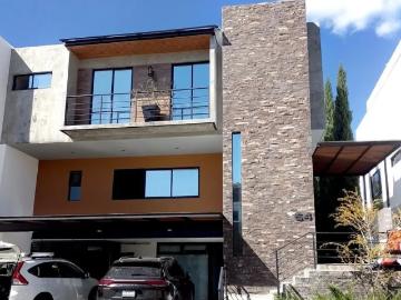 Casa En Venta En Santa Ana Tepetitlan, Zapopan