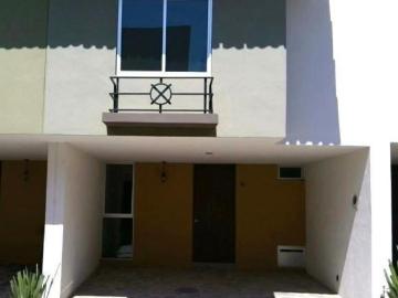 Casa en venta en Santa Anita coto punto madero