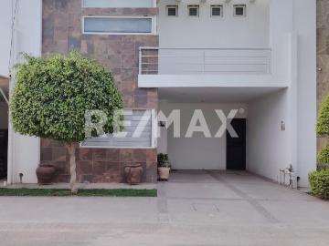 CASA EN VENTA EN SANTA BÁRBARA