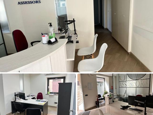 Casa en venta en Santa Bàrbara. Edificio con local comercial alquilado + vivienda independiente de 168 m². Casas Santa.