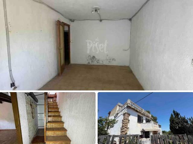 Casa en venta en Santa Bàrbara. Venta de casa a reformar en Santa Bàrbara. Casas Santa.