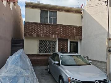 Casa en venta en Santa Catarina, cerca de vías rápidas y servicios clave