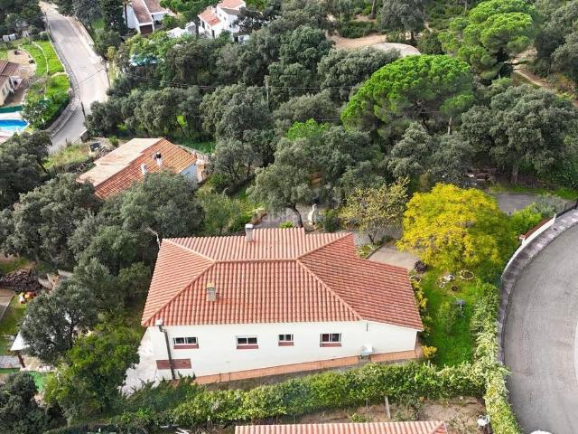 Casa en venta en Santa Cristina d´Aro, Urbanitzacions del Nord. CASA INDEPENDIENTE EN SANTA CRISTINA DARO!. Casas Santa Cristina.