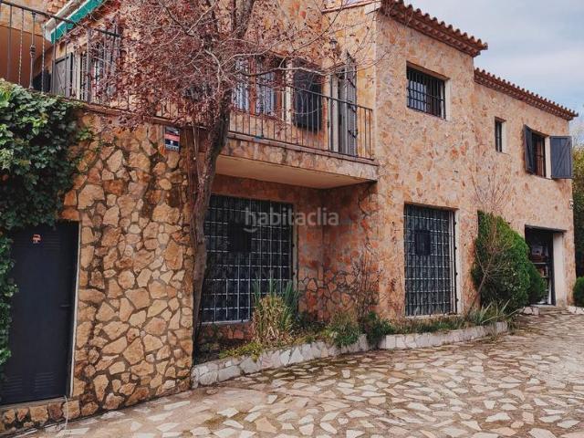 Casa en venta en Santa Cristina d´Aro, Urbanitzacions del Nord. Precioso chalet de piedra en Santa Cristina de Aro. Casas Santa Cristina.