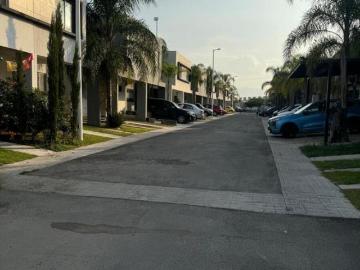 Casa en venta en Santa cruz, Tlajomulco de Zuñiga