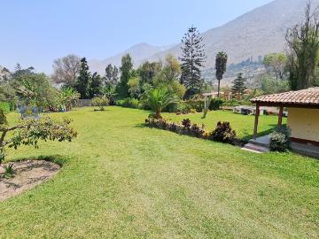 Casa en venta en Santa Eulalia a $225,000
