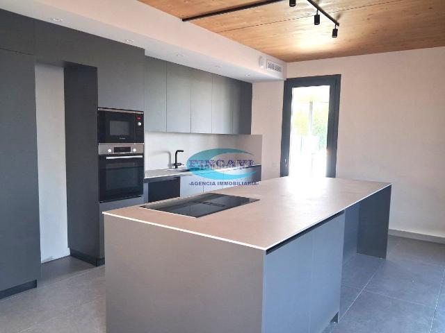 Casa en venta en Santa Eulàlia de Ronçana. Casa en venta en Santa Eulalia De Ronçana, 3 dormitorios. Casas Santa Eulàlia de.