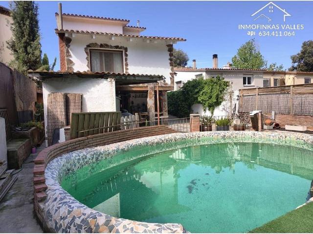 Casa en venta en Santa Eulàlia de Ronçana, de 211 m² 4 habitaciones por 415.000
