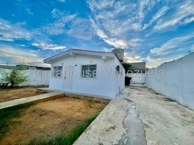 Casa en Venta en Santa Irene, Punto Fijo