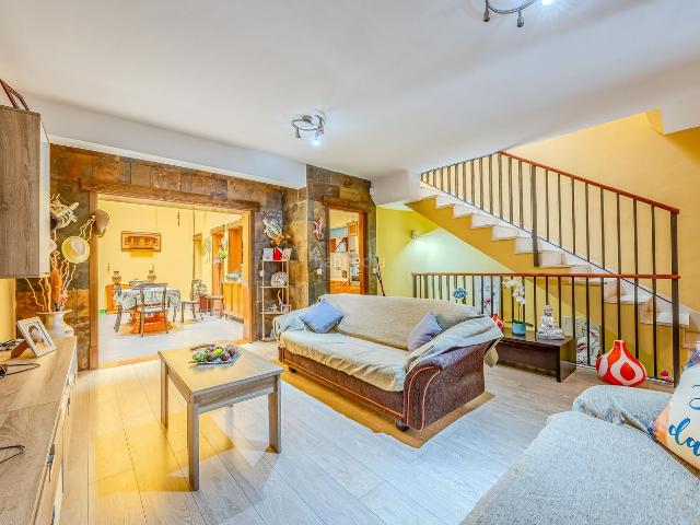 Casa en venta en Santa Lucía de Tirajana, Vecindario El Doctoral Cruce de Sardina. Casas Santa Lucía de.