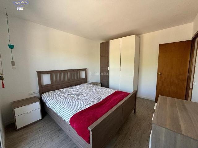 Casa en venta en Santa Perpètua de Mogoda. CASA ADOSADA EN SANTA PERPETUA DE LA MOGODA CON PARKING Y TERRAZA. Casas Santa Perpètua de.