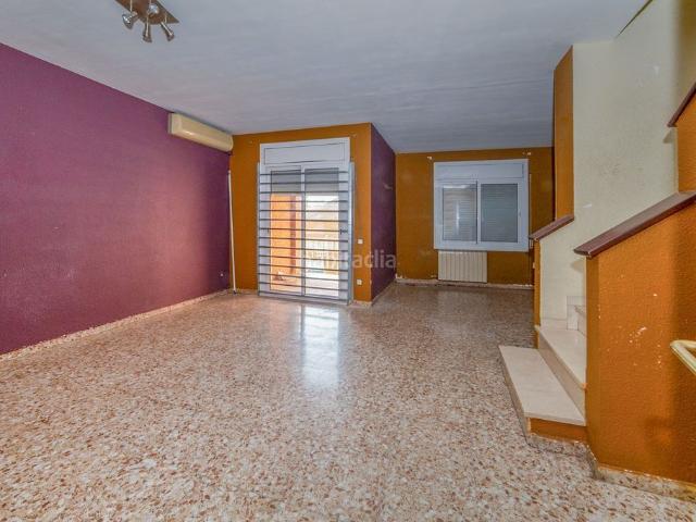 Casa en venta en Santa Perpètua de Mogoda. Chalet adosado en Santa Perpètua de Mogoda. Casas Santa Perpètua de.