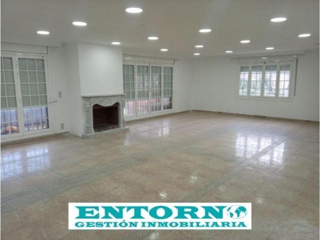 Casa en venta en Santa Perpètua de Mogoda, LA FLORIDA