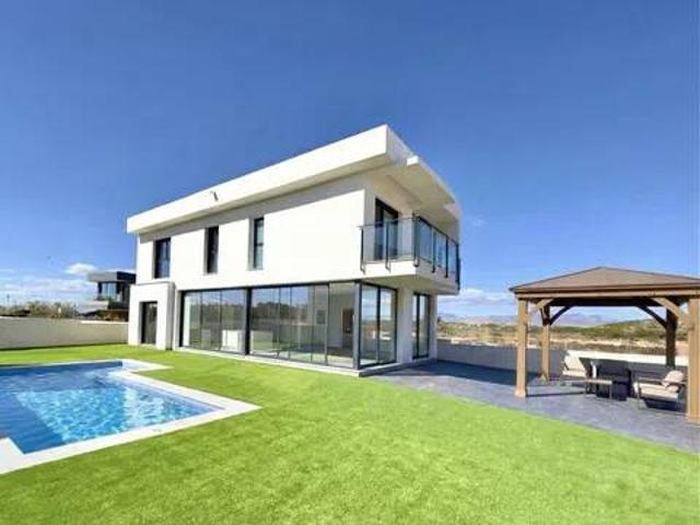 Casa en Venta en Santa Pola