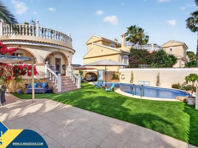 Casa en Venta en Santa Pola